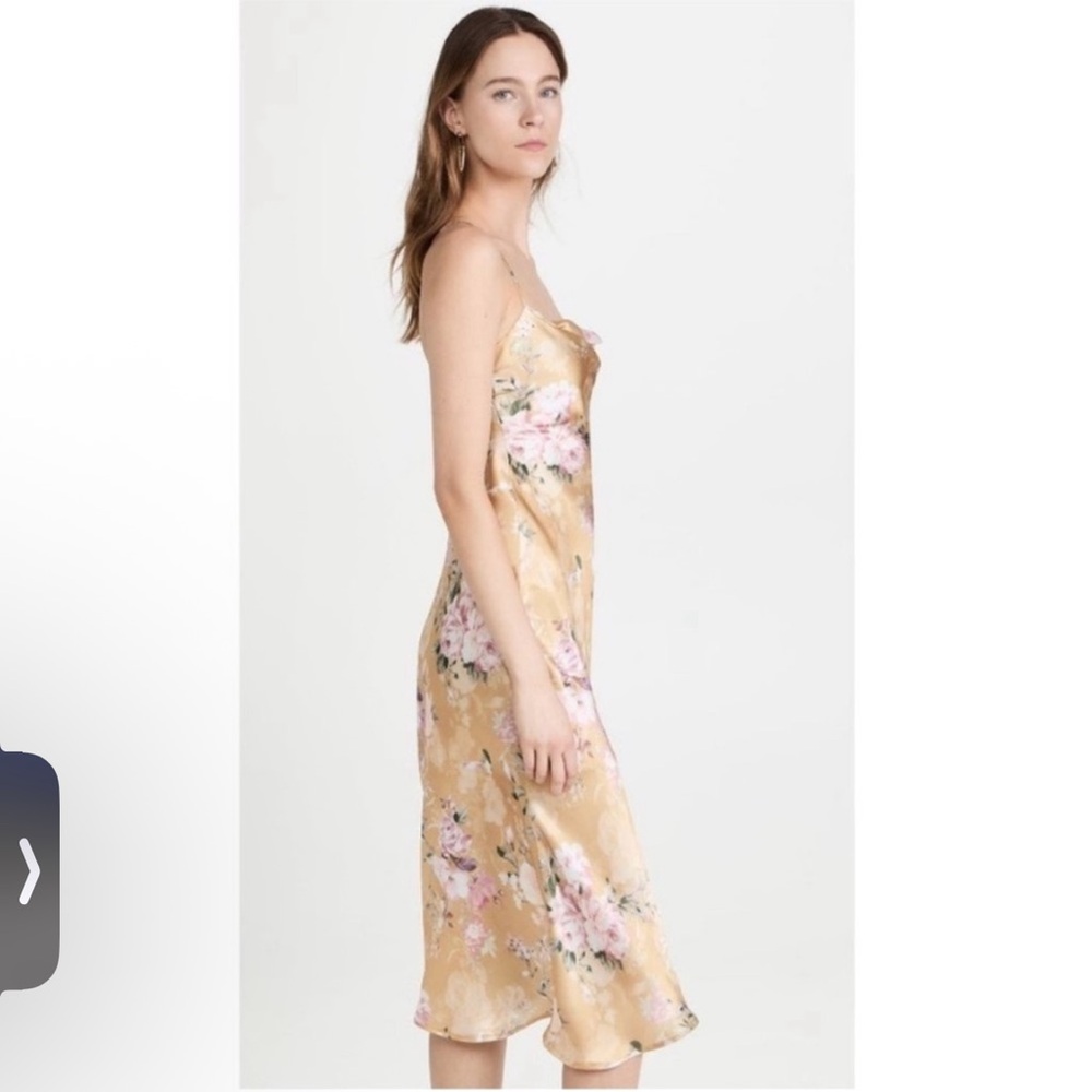 NWT ASTR the Label Gaia Dress in Mustard
Floral Large Satin Silk Formal Wedding - Picture 4 of 12